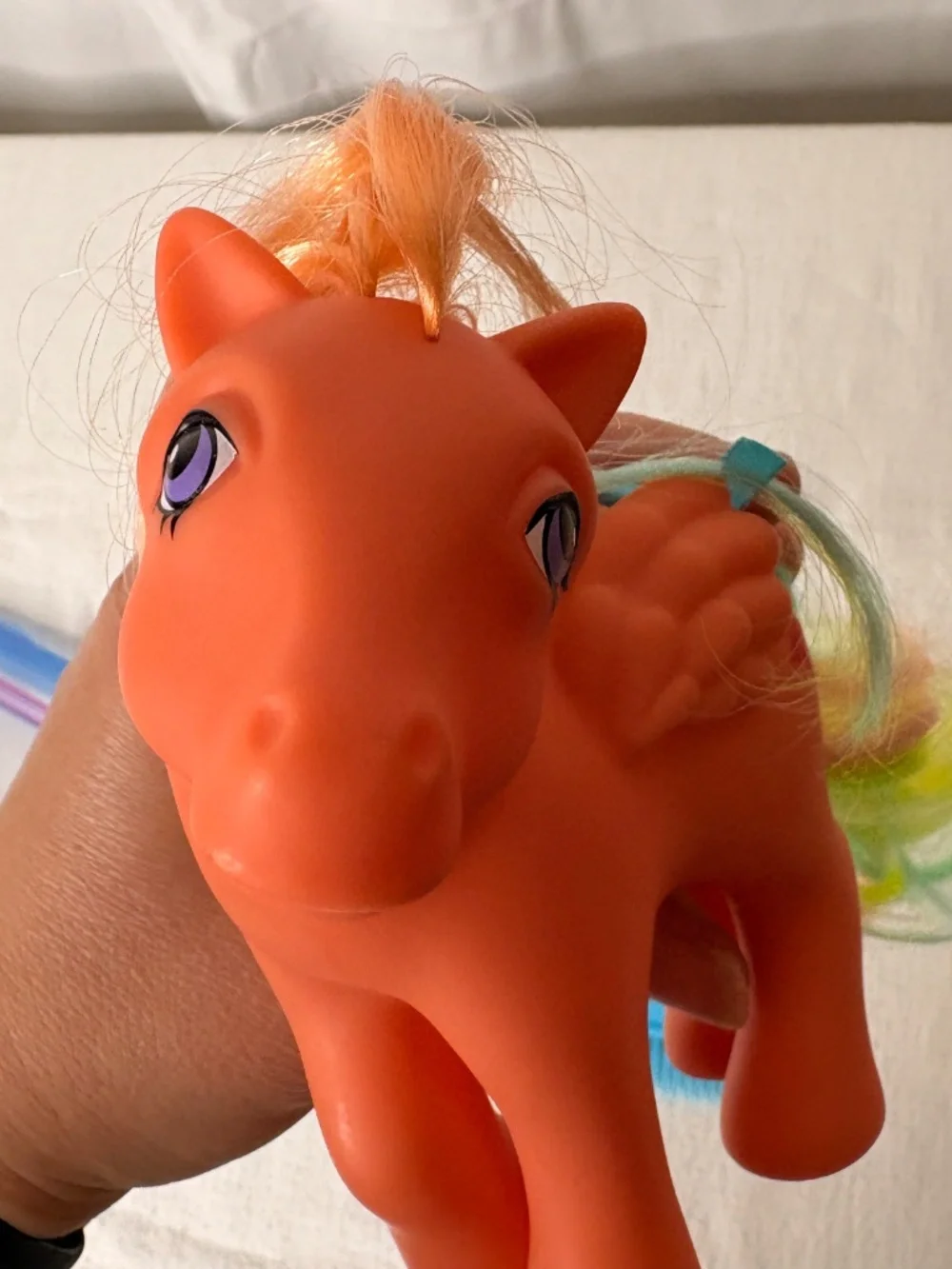 My Little Pony MLP Flutterbye Pony Orange Rainbow Hair Pegasus 2018 w/Comb